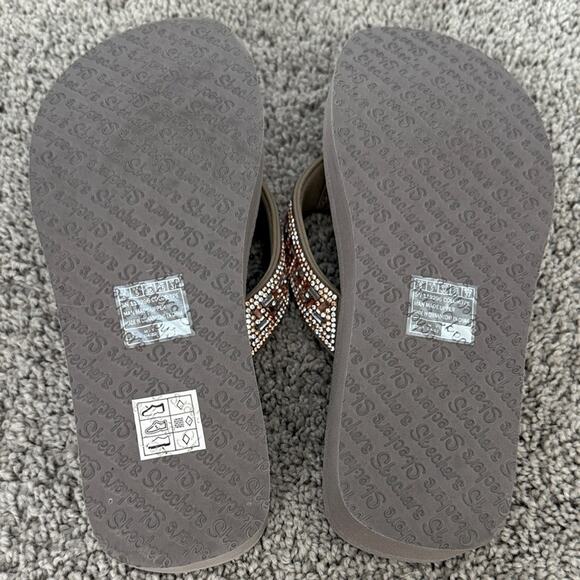 Skechers Women's Beige Sandals with Sparkling Accents - Picture 3 of 6